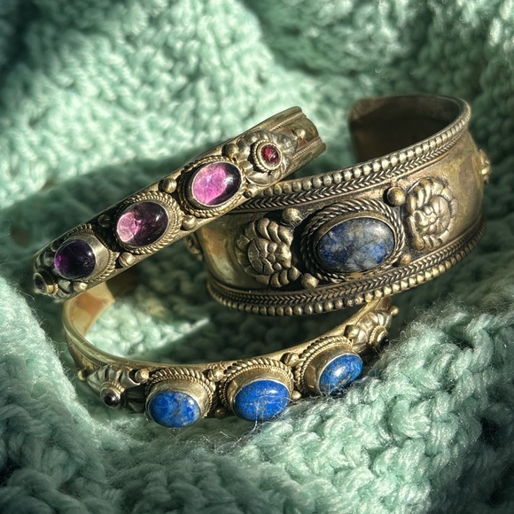 Beautiful heavy quality bracelets 🪽LOT OF 3 - Picture 1 of 3